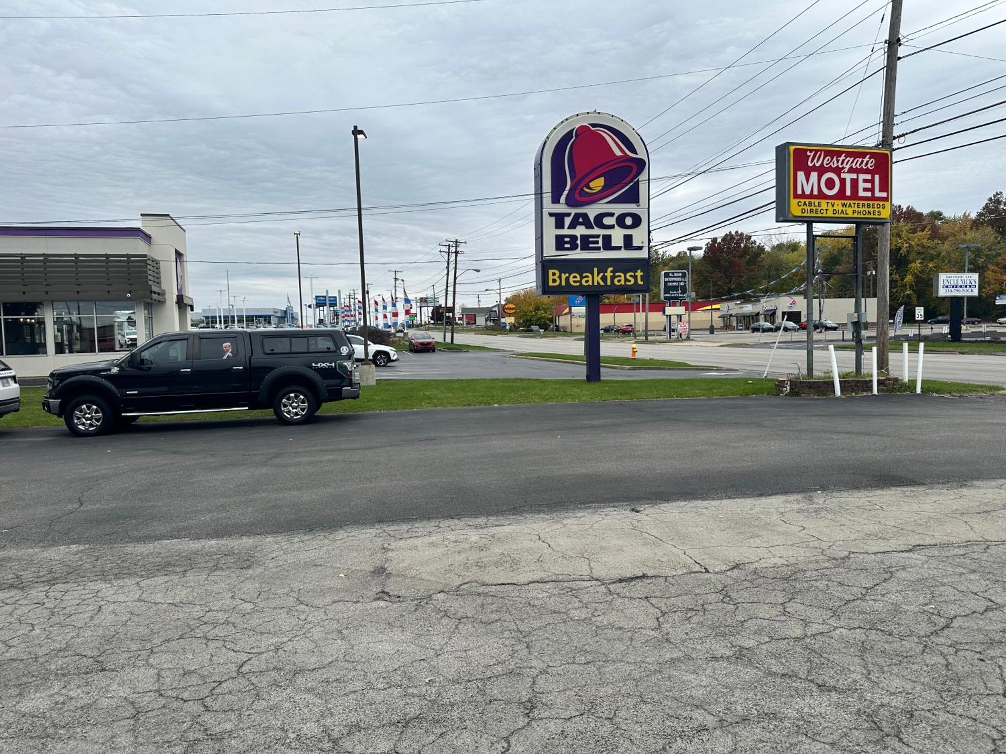 Westgate Manor Motel Austintown & Youngstown Ohio Zewnętrze zdjęcie